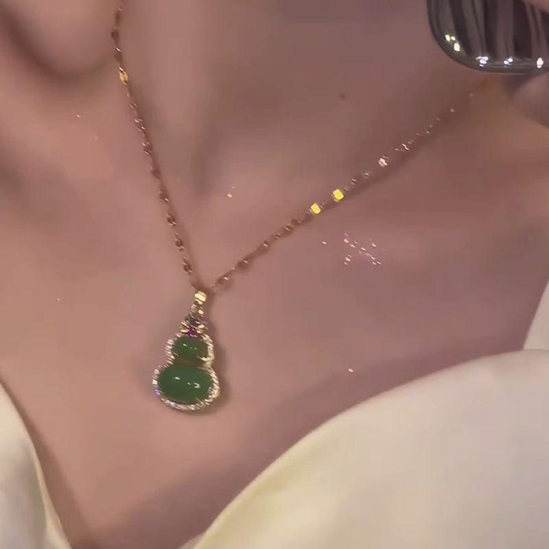 

A Niche Collarbone New Chinese Style Gourd Pendant Necklace зелений