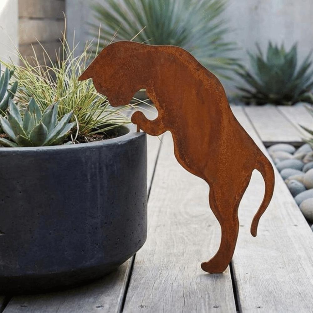 Rusty Finish Dog Pot Hugger Decor Vintage Cat Lawn Ornament Animal Planter Hugger  Courtyard