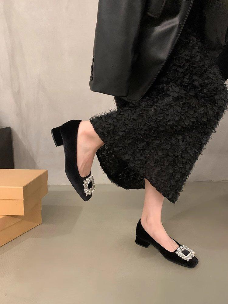 

Туфли-лодочки на грубом каблуке со стразами, французские, темпераментные, женские, весна-осень 2025, черные, квадратные, высокого класса, для поездок на работу 35