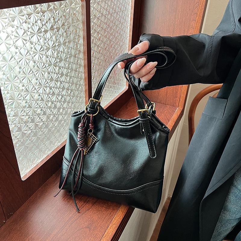 Niche retro bag women's new popular trendy versatile shoulder underarm bag portable bucket bag
