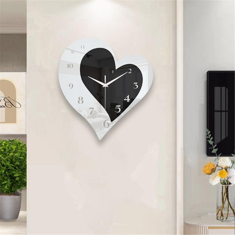 Heart Shape Acrylic Wall Hanging Clock with Silents Mechanism Movement for Home Decoration