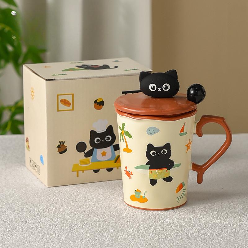 

Милая керамическая кружка с крышкой и ложкой для девочек, нишевая офисная чашка для воды с дизайном высокой эстетики 480ml