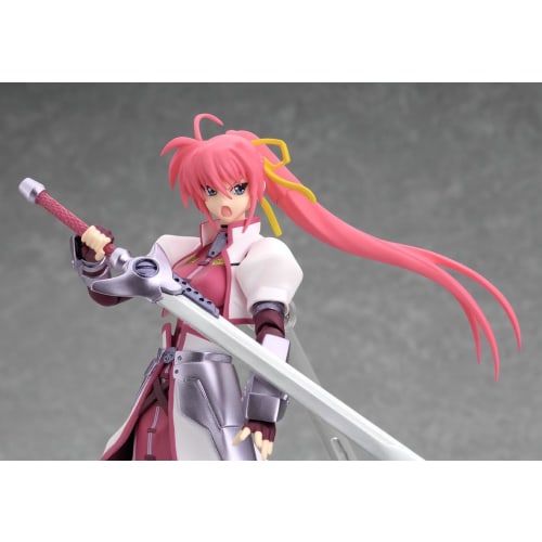Figma Magical Girl Lyrical Nanoha StrikerS Signum Knight Outfit Ver.