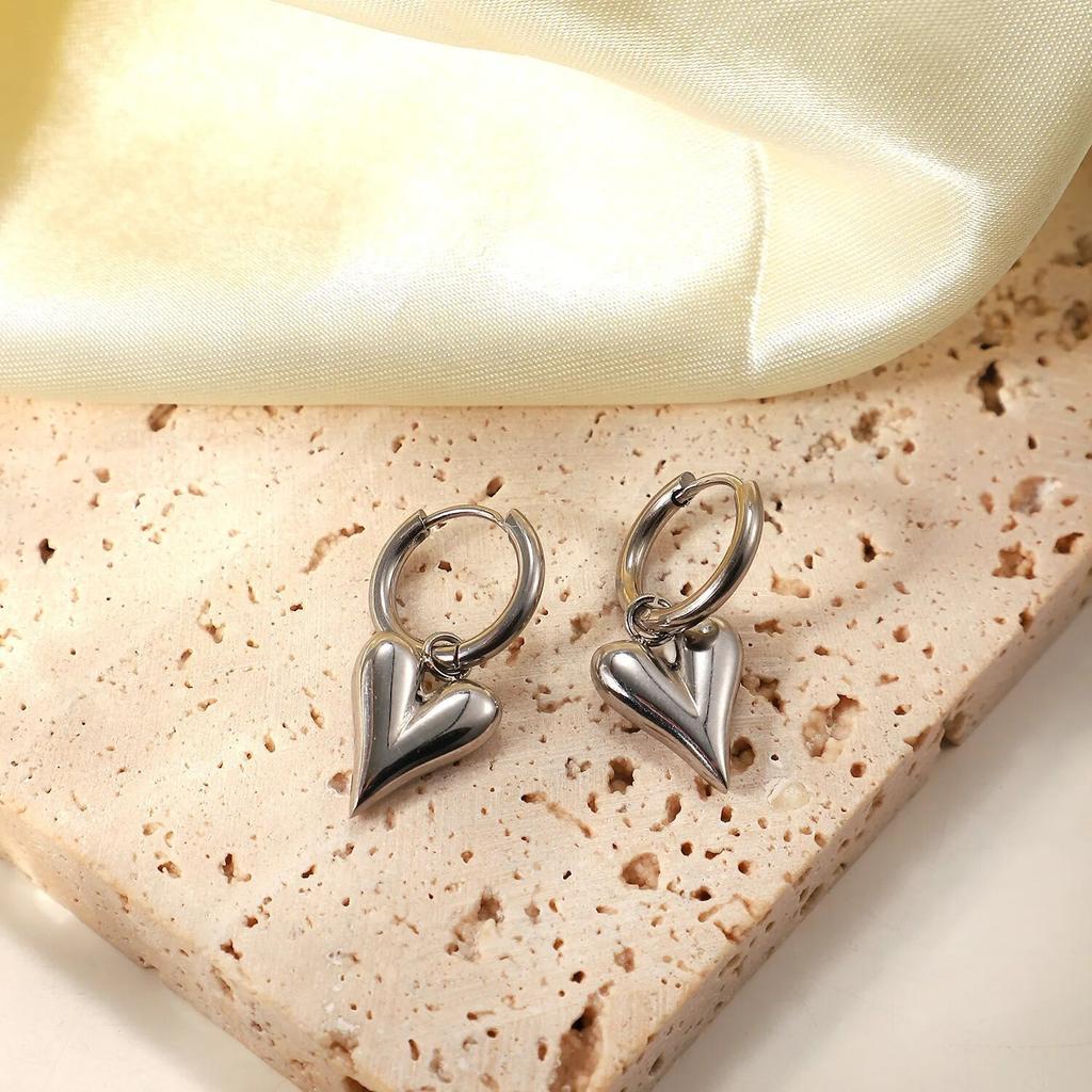 Classic Stainless Steel Heart Hoop Earrings for Women Punk Hip Hop Gold Silver Color Y2K Female Earrings Party Jewelry Gifts