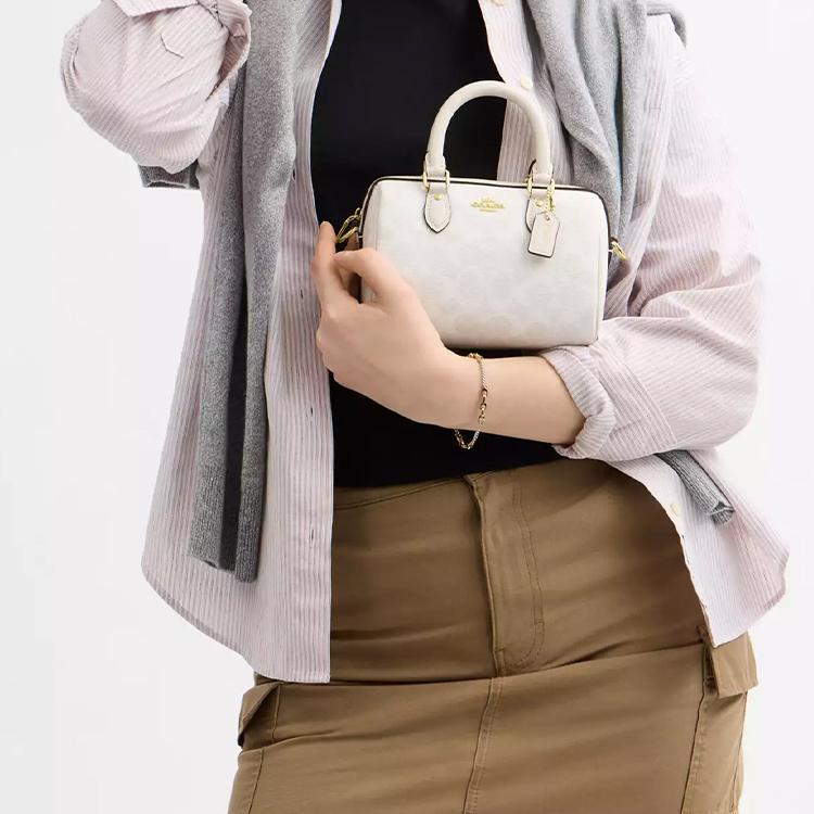 Coach Rowan 18 Klasické Logo Potisk Potahované Plátno Taška přes Rameno Tote Malé Dámské Tašky Zlatá Bílá CW329-IMXU5