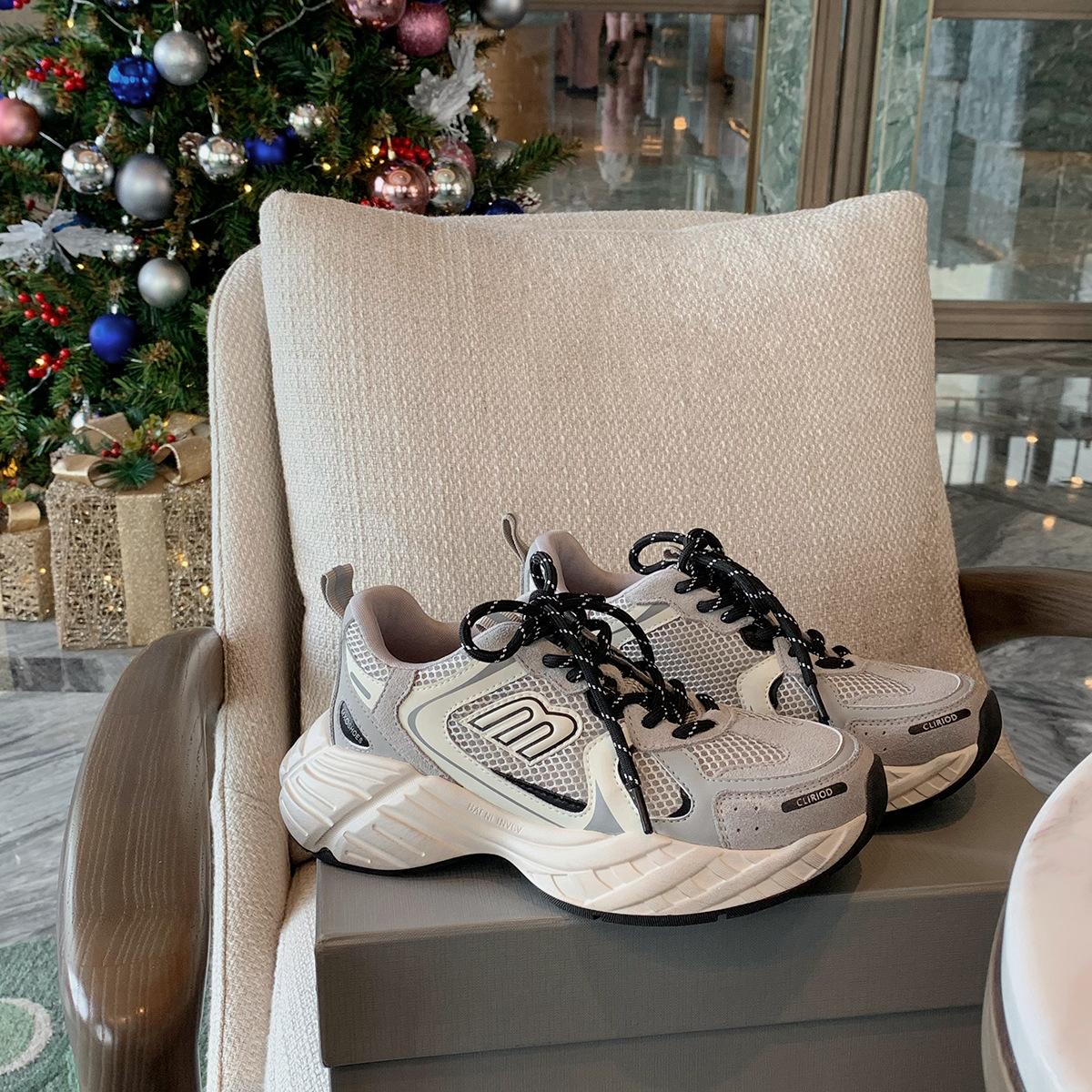 

Grape mother studiolee new versatile color matching round head sports wind strap heightening platform dad shoes women 40 серый