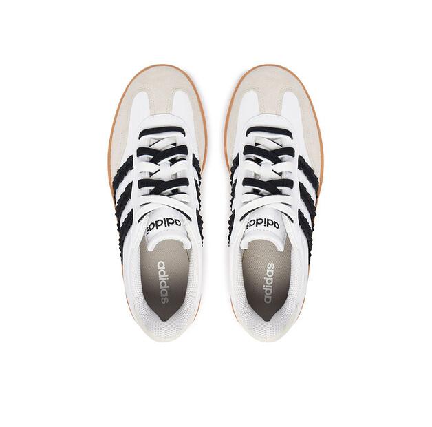 Кроссовки adidas Barreda