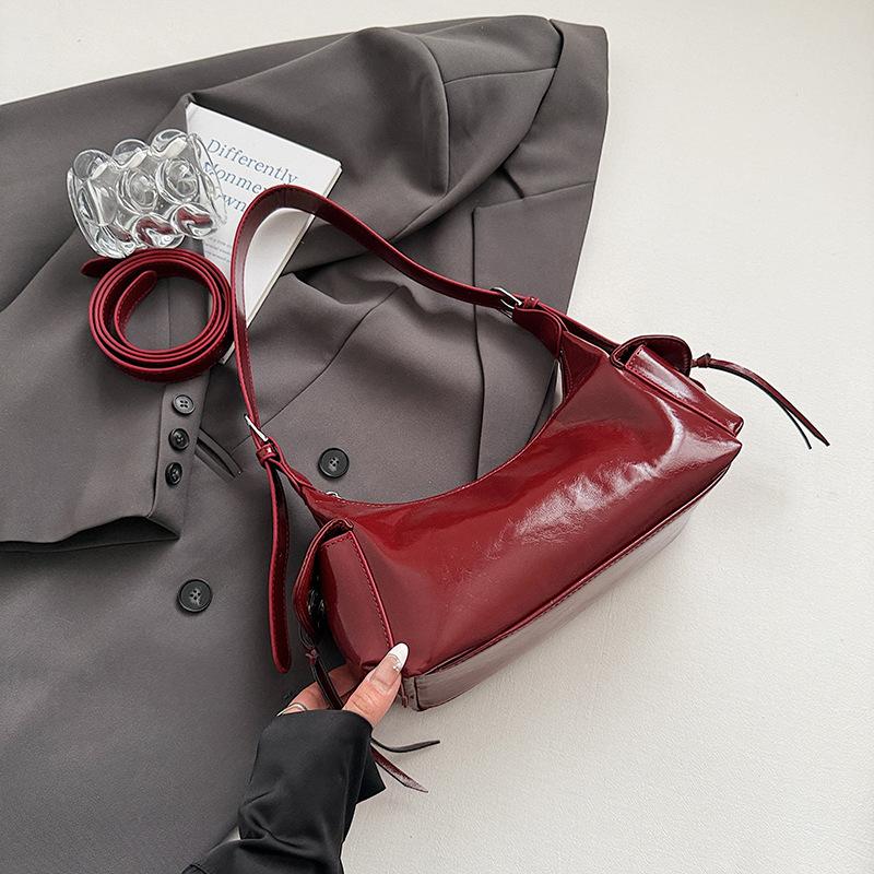 Textured retro commuter trendy shoulder bag women's summer new fashionable Spice Girl style underarm dumpling bag