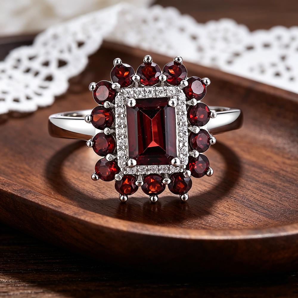 Exquisite Natural Garnet January Birthstone Ring 925 Sterling Silver Grounding Gemstone Fine Jewelry for Women Party Wear Gift