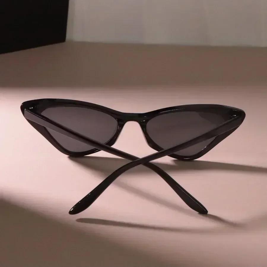 Sunglasses Women Fashion Men Square Design Sun Glasses Vintage Female Male Plastic Frame Stylish