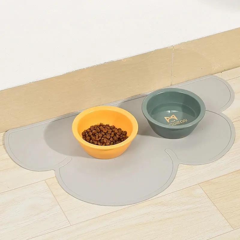 

Pet Feeding Mat for Cats and Dogs with Nonspill Cloud style Nonslip Waterproof Leakage Food Easy to Clean Silicone Placemats