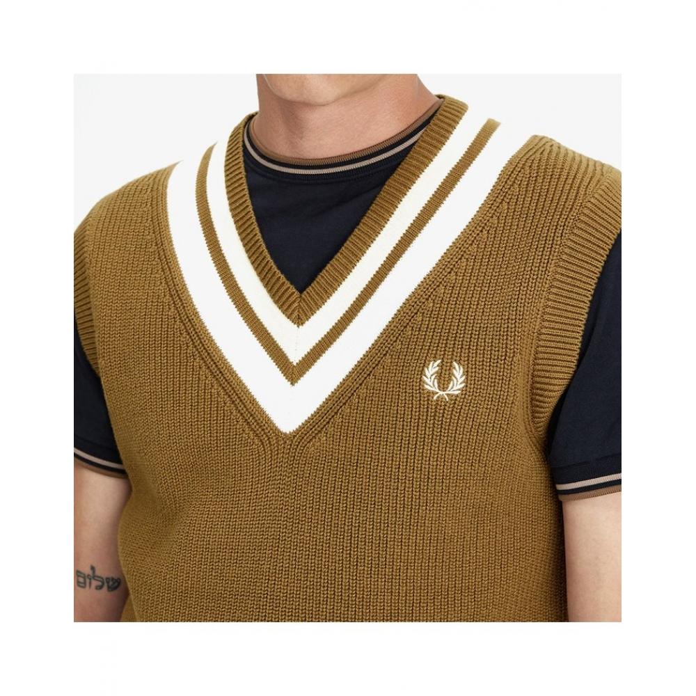 Fred Perry Kamizelka z wycięciem w serek i pasiastym wykończeniem P96 Afpm2416524 P96