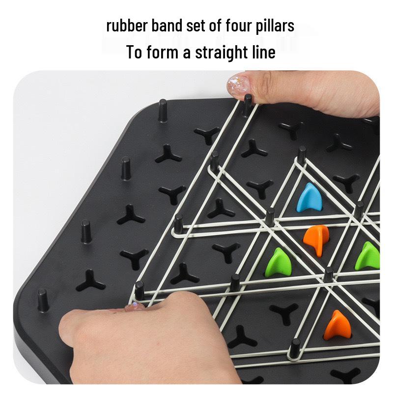 Grenzüberschreitendes Dreiecks-Schachspiel: Lernspielzeug für interaktive Logikentwicklung von Familie und Kind