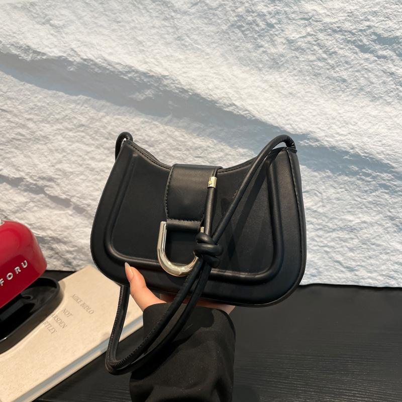 Versatile Bag Women's 2025 Spring and Summer New Crescent-shaped Saddle Bag High-end Chain Shoulder Bag Fashion Women's Bag