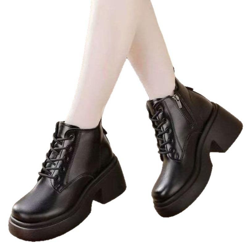 Nya Mjuka Läderskor med Tjock Sula - Lämpliga för Både Höst och Vinter, Mångsidiga Ankelboots för Kvinnor