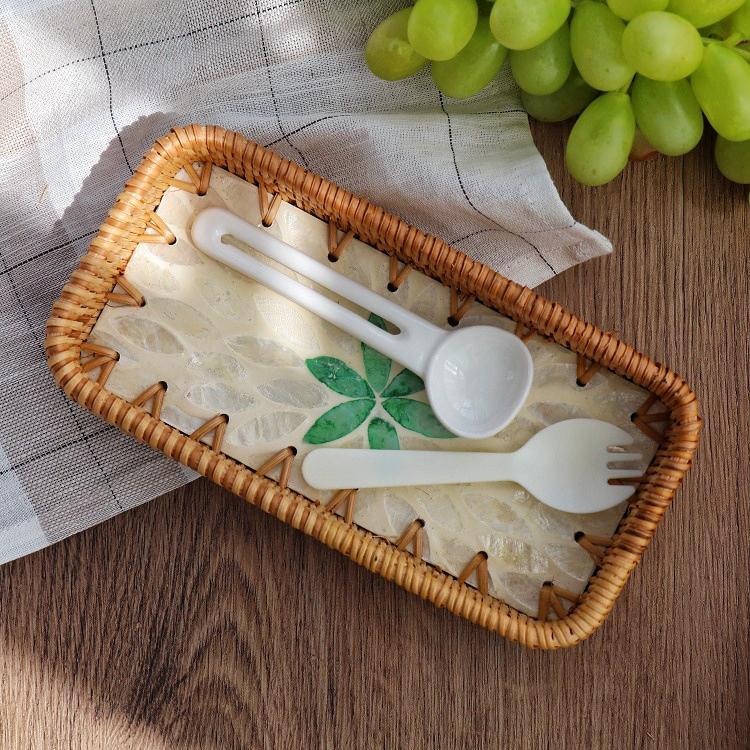 Asian Handmade Rattan Shell Tray Decorative Dining Accessory Fruit Serving Plate Home Snack Storage Tray for Living Room