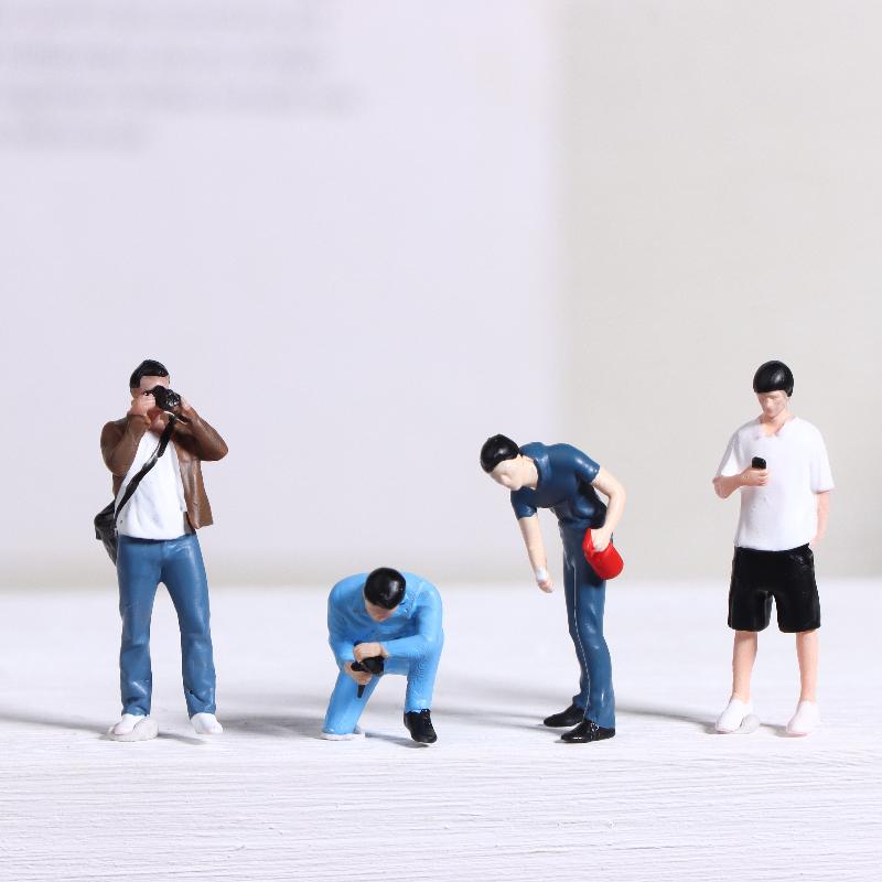 1 Pezzo 1/64 Miniatura Pographer Tavolo da Sabbia Paesaggio Mini Figura Modello Oggetti di Scena Creativo Pografia Esposizione Collezione Decorazione