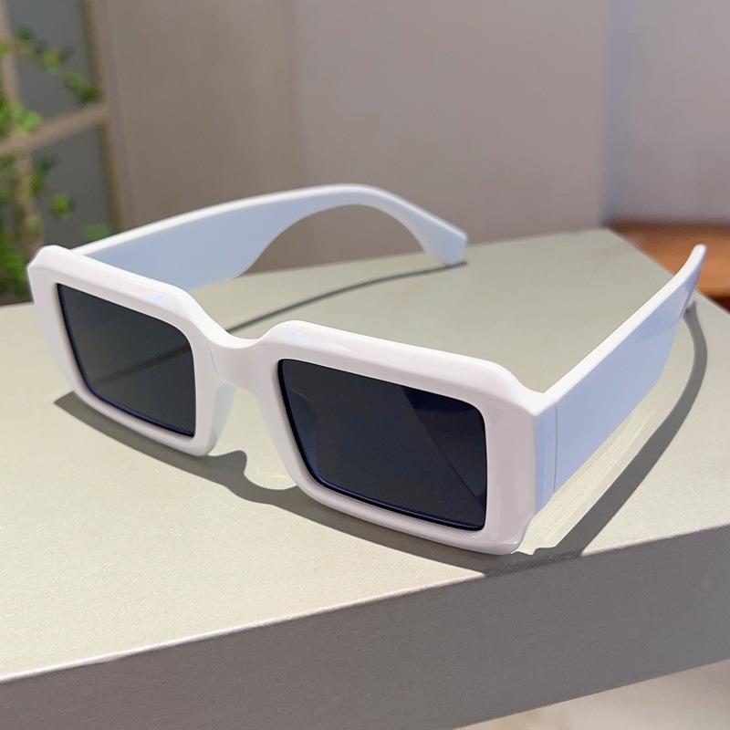 Vintage Rectangle Sunglasses Fashion Square Candy Color Shades Eyewear Trendy Retro Women Brand Design UV400 Sun Glasses