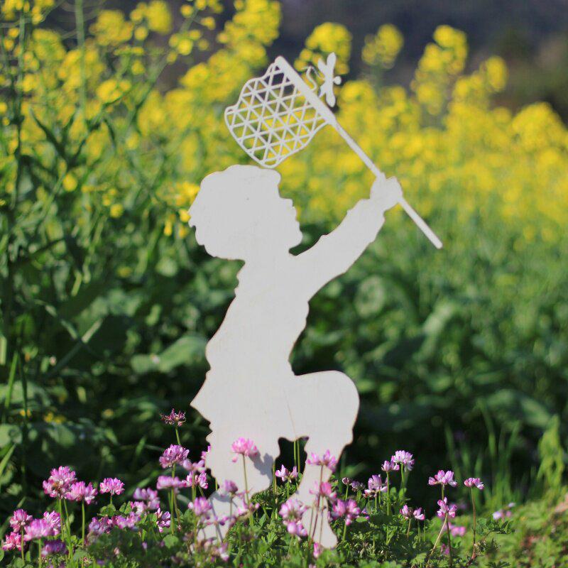 Wrought Iron Silhouette Garden Figures: Outdoor Lawn and Courtyard Decorations