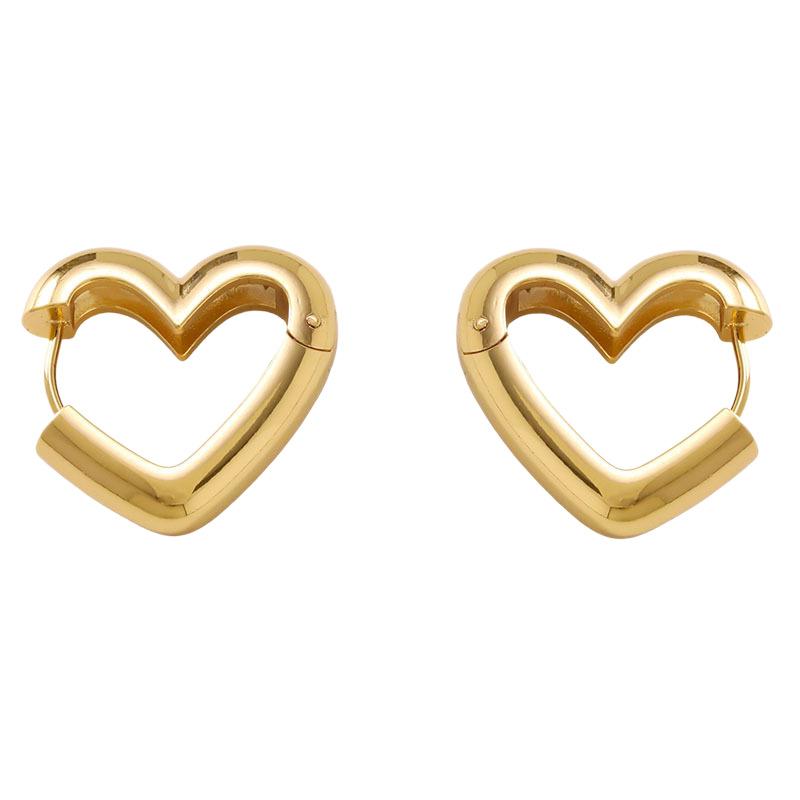 Hot-selling heart-shaped stainless steel earrings, high-end fashion trend earrings, versatile temperament, simple niche earrings