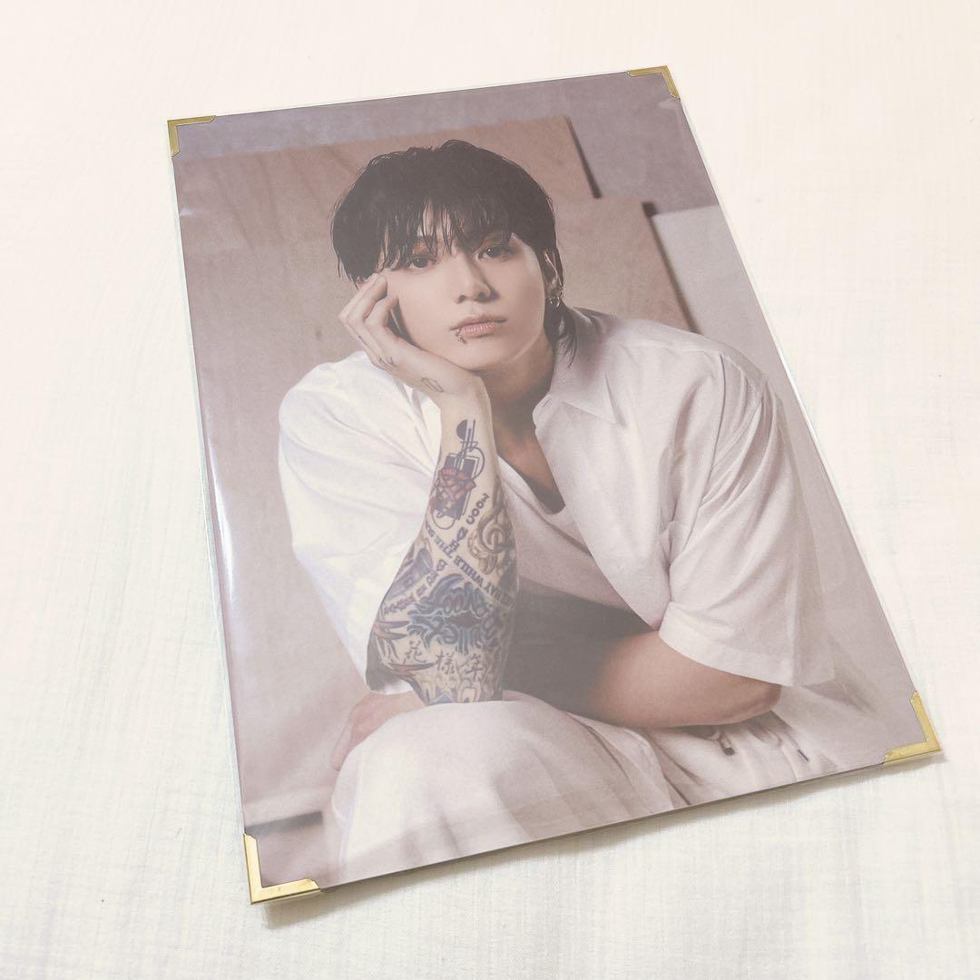 

[USED] Jungkook GOLDEN Exhibition Premium Photo Japan Exclusive