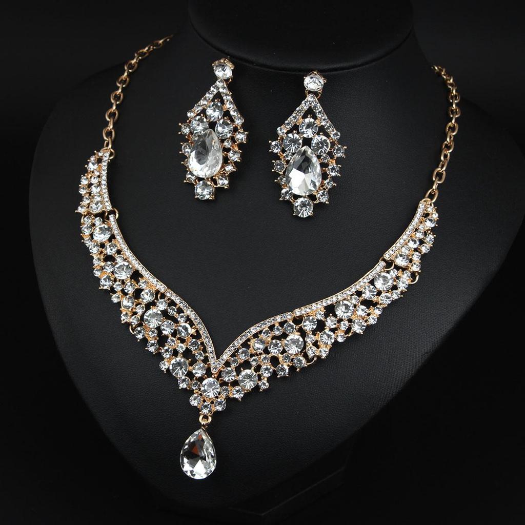 European & American Minimalist Rhinestone Necklace & Earring Set: Elegant Bridal Banquet Accessories for Women