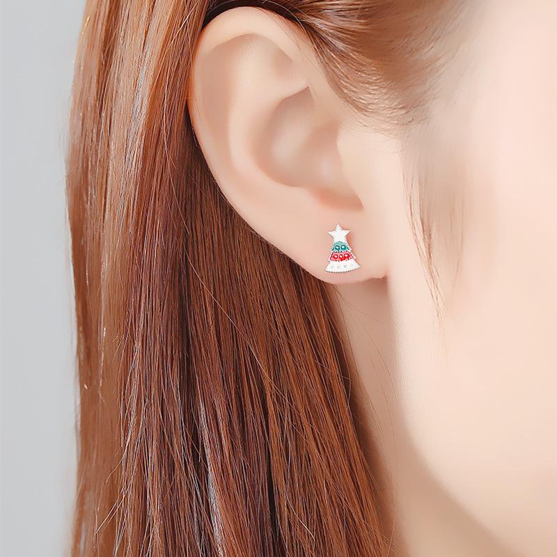 Boucles d'oreilles minimalistes arbre de Noël en époxy: Boucles d'oreilles étoiles à strass d'inspiration japonaise et coréenne pour femmes