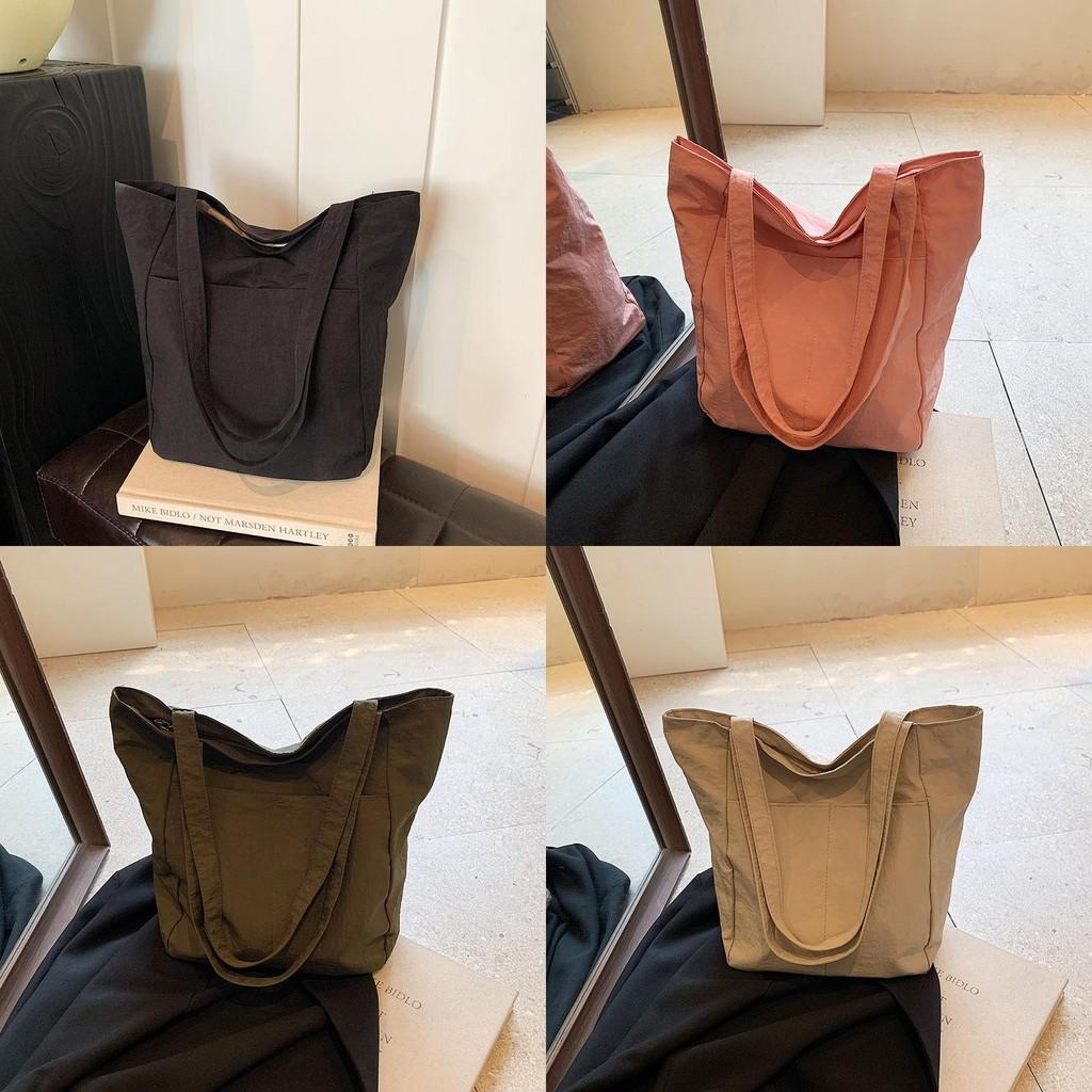 Stylish And Spacious Tote Bag For Women With Beautiful Design And Versatile Use