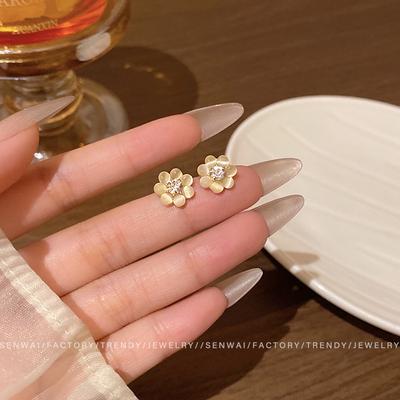 Opal Flower Stud Earrings Women's Flash Diamond Earrings Fashion Versatile Ears