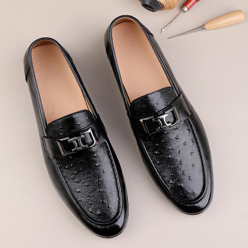 Echtes Leder Freizeitschuhe Herren Neuer Trend Gesellschaftliche Business-Kleiderschuhe Freizeitspaziergang Herren Slipper Flache Schuhe Klassische Elegante Loafer
