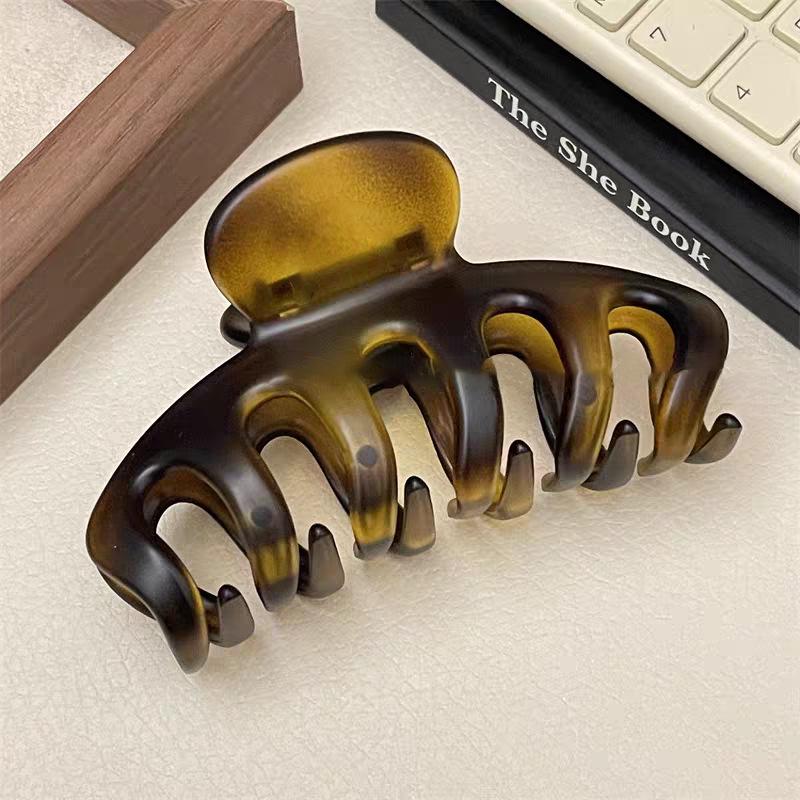 2025 Leopard Print High-End Large Shark Hair Clip for Women