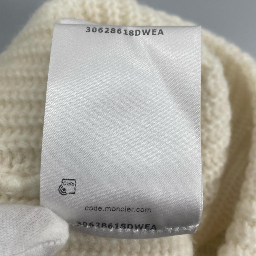 Excellent MONCLER Knit Cap BERRETTO With Logo Emblem White Wool Women J20933B00072 Used