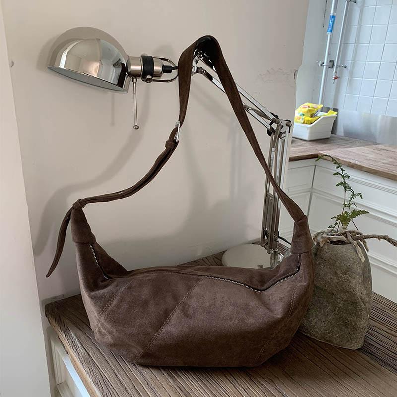 Niche Lazy Suede Dumpling Bag Korean Fashion Simple Casual Versatile Messenger Bag Croissant Bag