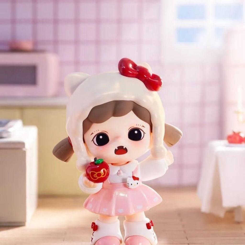 Zoraa x Sanrio Roaming Times Blind Box Car Doll Ornament