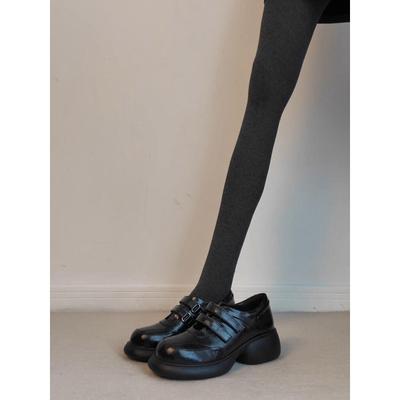 Sapatos fechados – Sapatos fechados