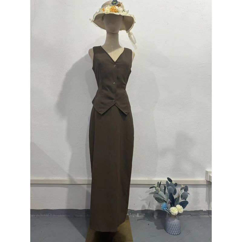 

Western Style New Fashion Solid Sleeveless Vest Vest Skirt Two-piece Set Vest and Skirt Set Camel color XL