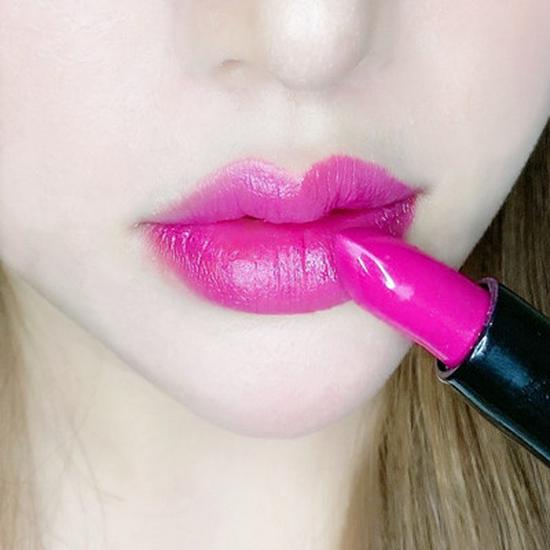 Meerjungfrauenschimmer Doppelzweck Lippenstift & Lidschatten: Cremige Purpurrot-Grapefruit