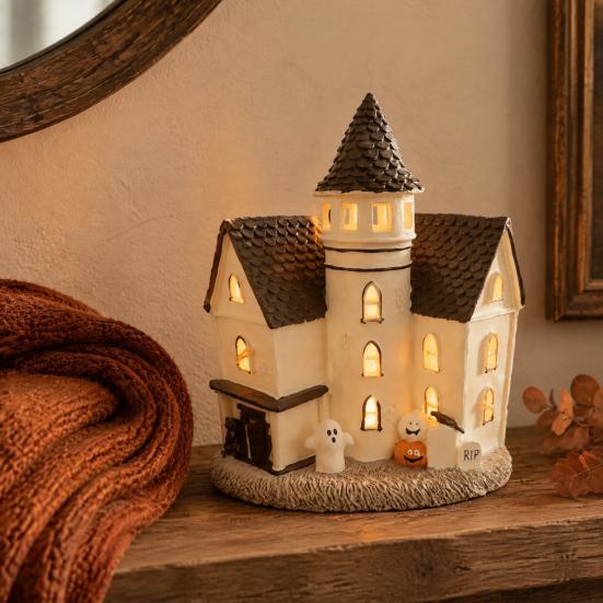 Small House Statue Vintage Light-Up Cottage Halloween Decoration, Gothic Ghost Pumpkin Village Figurine Figurine, LED Rustic Courtyard Resin