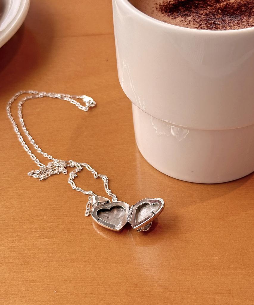 Code.H (Silver 925) Heart Frame Necklace