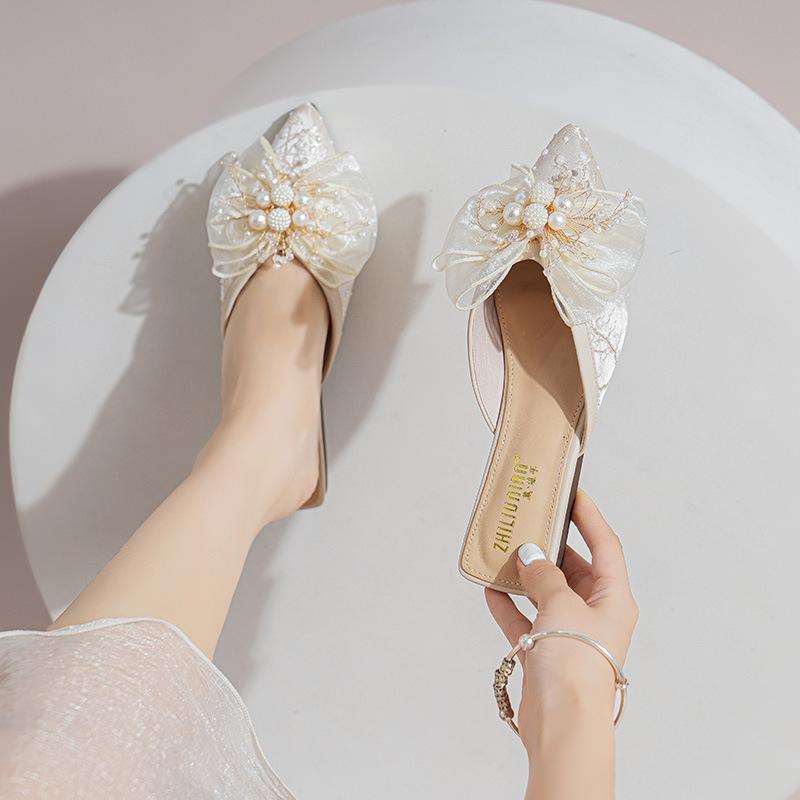 Fashion Cover Toe Big Size Shoes Low Slippers Flat Slides Slipers Women 2025 Pointed Fabric Hoof Heels Bling Rubber PU Silk Shoes Womens