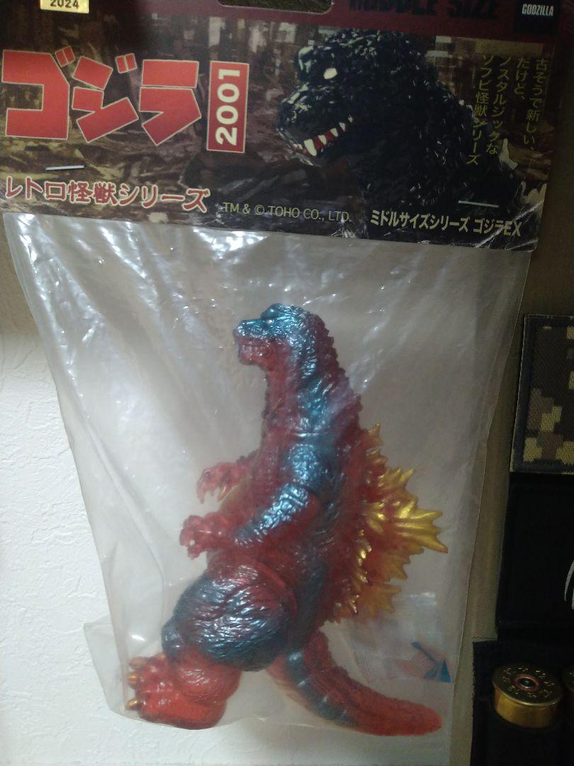 

[Б/У] Серия среднего размера CCP №. 5 Годзилла Ретро Красный Прозрачный Вер.