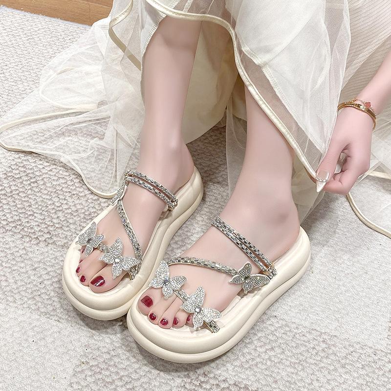 Fairy wind muffin thick-soled cool slippers female outer wear 2025 summer new round head rhinestone belt two wear flat sandals