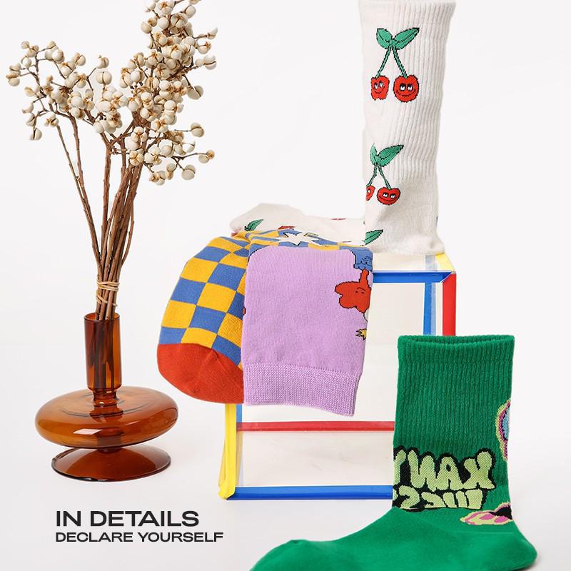 ZYZ Original Design Mid-Tube Cartoon Anime Women’s Socks - 5 Pairs Autumn Style Gift Box