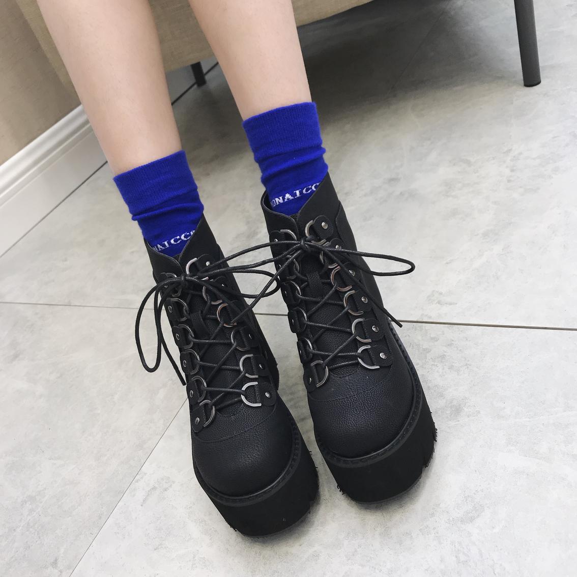

Модные новые ботильоны женские шнурованные мотоциклетные ботинки квадратный каблук повседневная обувь осенние туфли на платформе каблуки кожаные короткие ботинки rtg5 6 чёрный