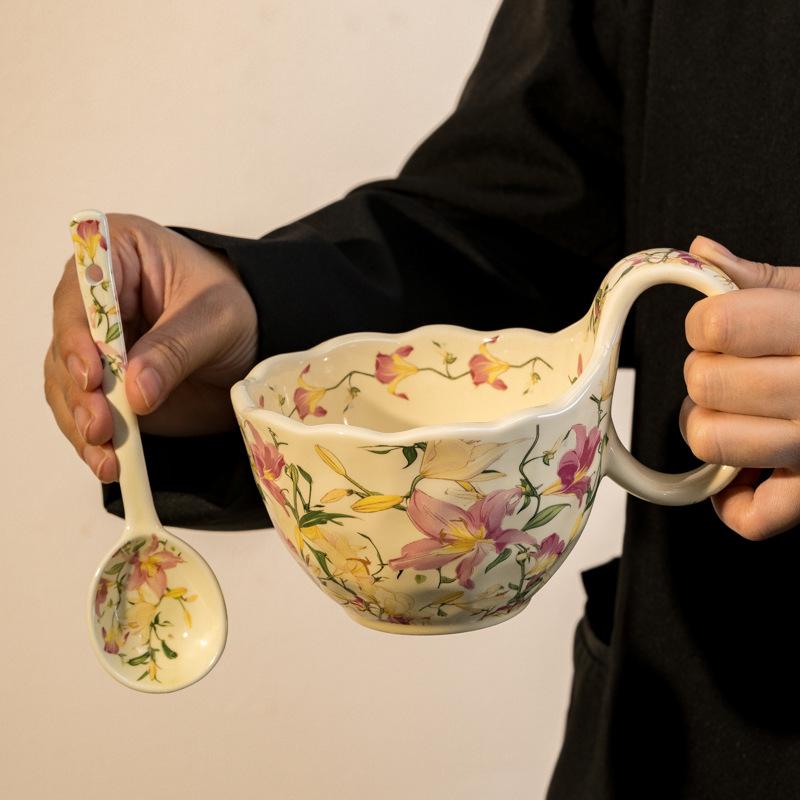 High Value Retro French Ceramic Cup Lily Oil Painting Coffee Cup Saucer Set Afternoon Tea Latte Mug