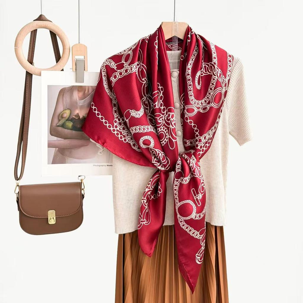 New fashion 111 mulberry silk silk scarf, women's Spring Festival gift for elders to keep warm 111 silk collection
