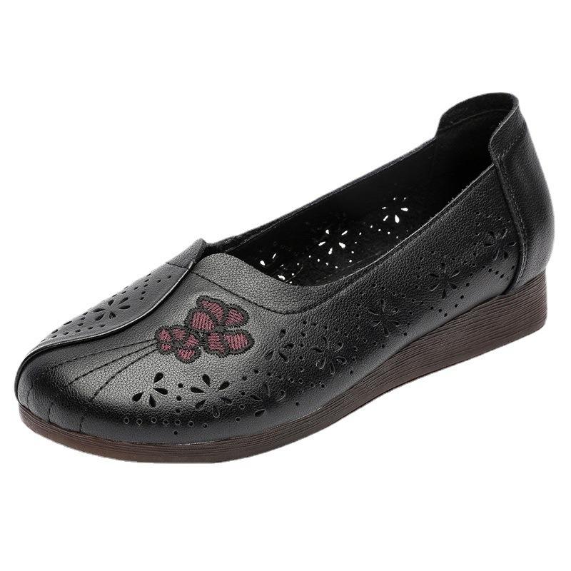 Summer New Leather Good Mother Sandals Flat Bottom Non-slip Hollow Shallow Mouth Low Top Breathable Casual Middle and Old Sandals