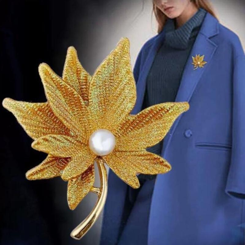 Fashion Colorful Crystal Maple Leaf Brooches Pin with Fake Pearl Women Badges Lapel Pin Suit Clothes Decor