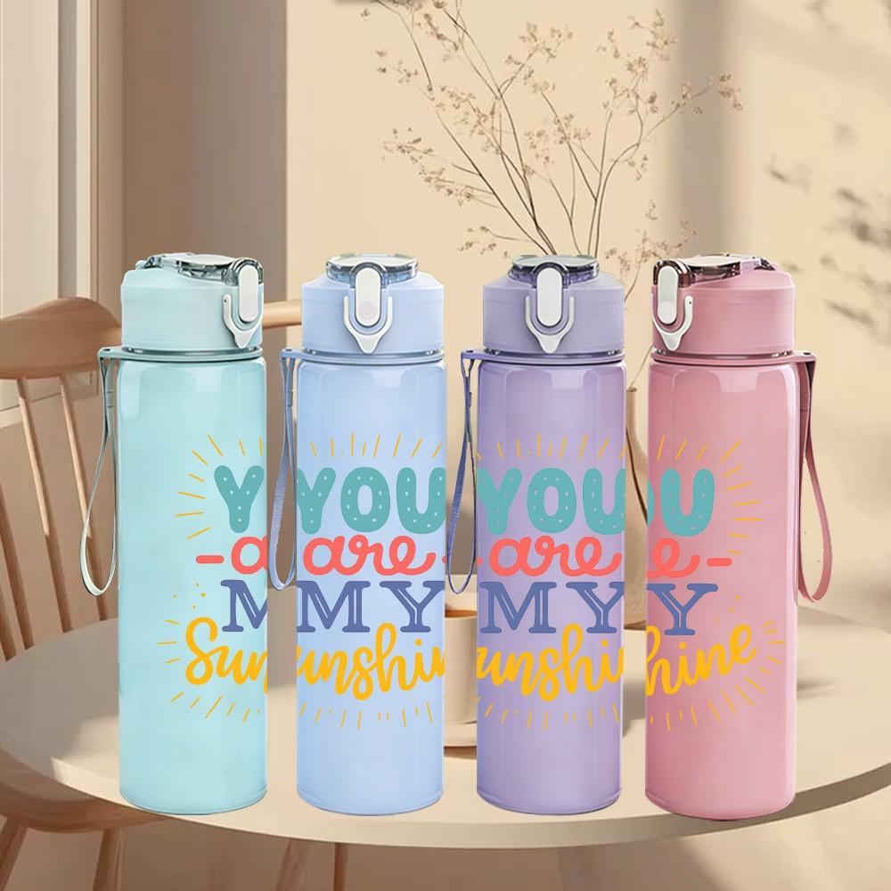 1PC You Are My Sunshine Color Text 750ml Color Plastic Sports Water Bottle Leakproof Flip Straw Lid Suitable for Sports Office Home Use