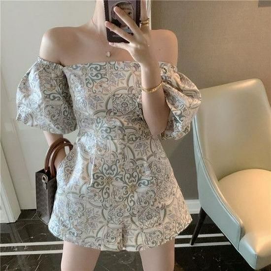 

Women s Holiday Beach Jumpsuit - Wide-Leg, Slimming High-Waisted Shorts - Perfect for Summer Vacations in Thailand S